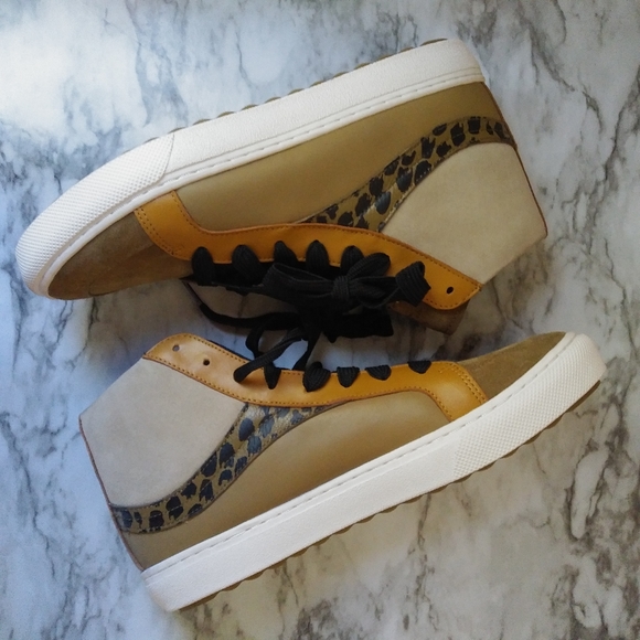 Coach Other - Nwot Mens Coach High Top Sneakers
 size 10.5